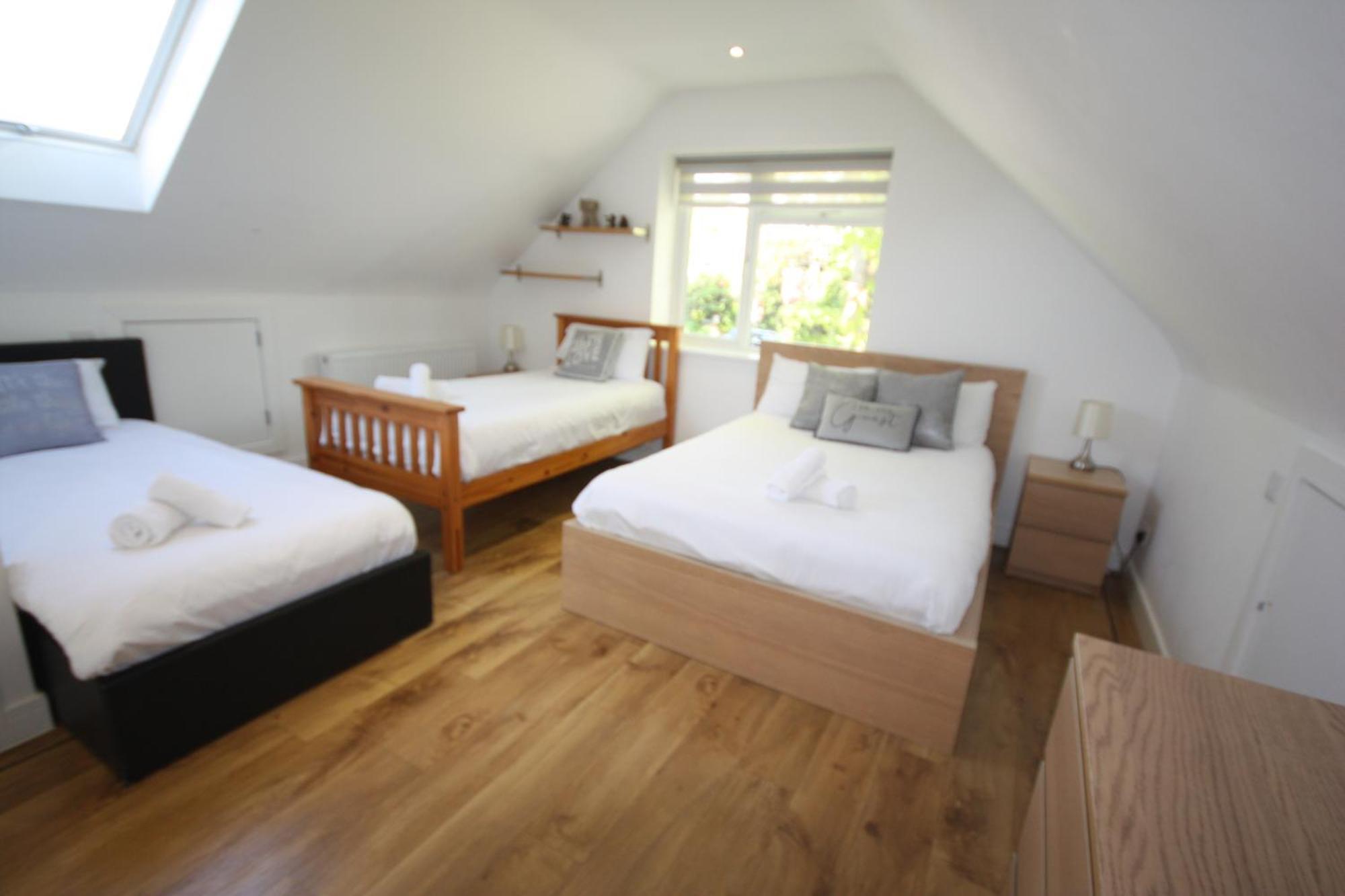 Four Corners Holiday Home Hot Tub & Sauna Ferndown Eksteriør billede