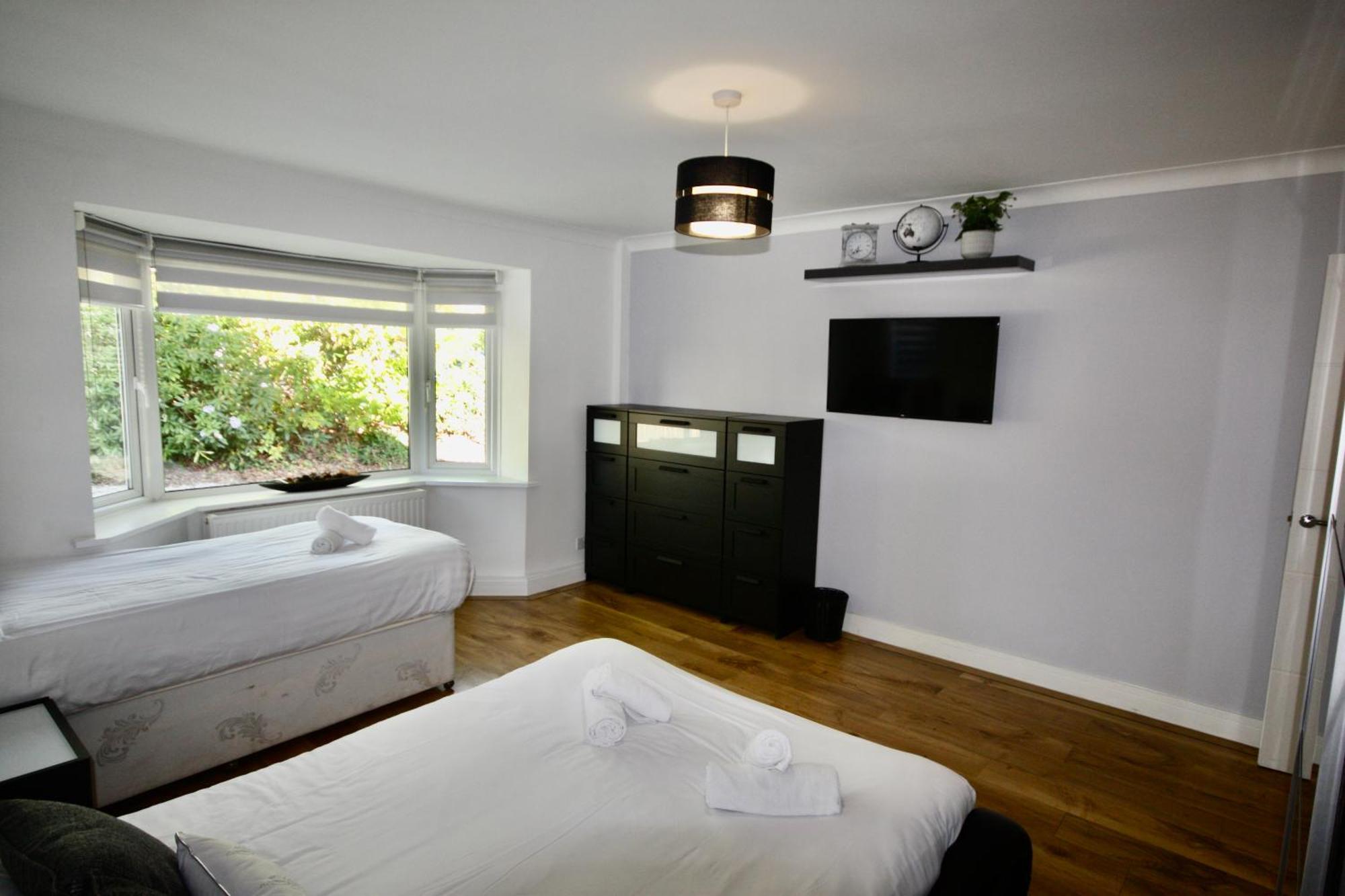 Four Corners Holiday Home Hot Tub & Sauna Ferndown Eksteriør billede