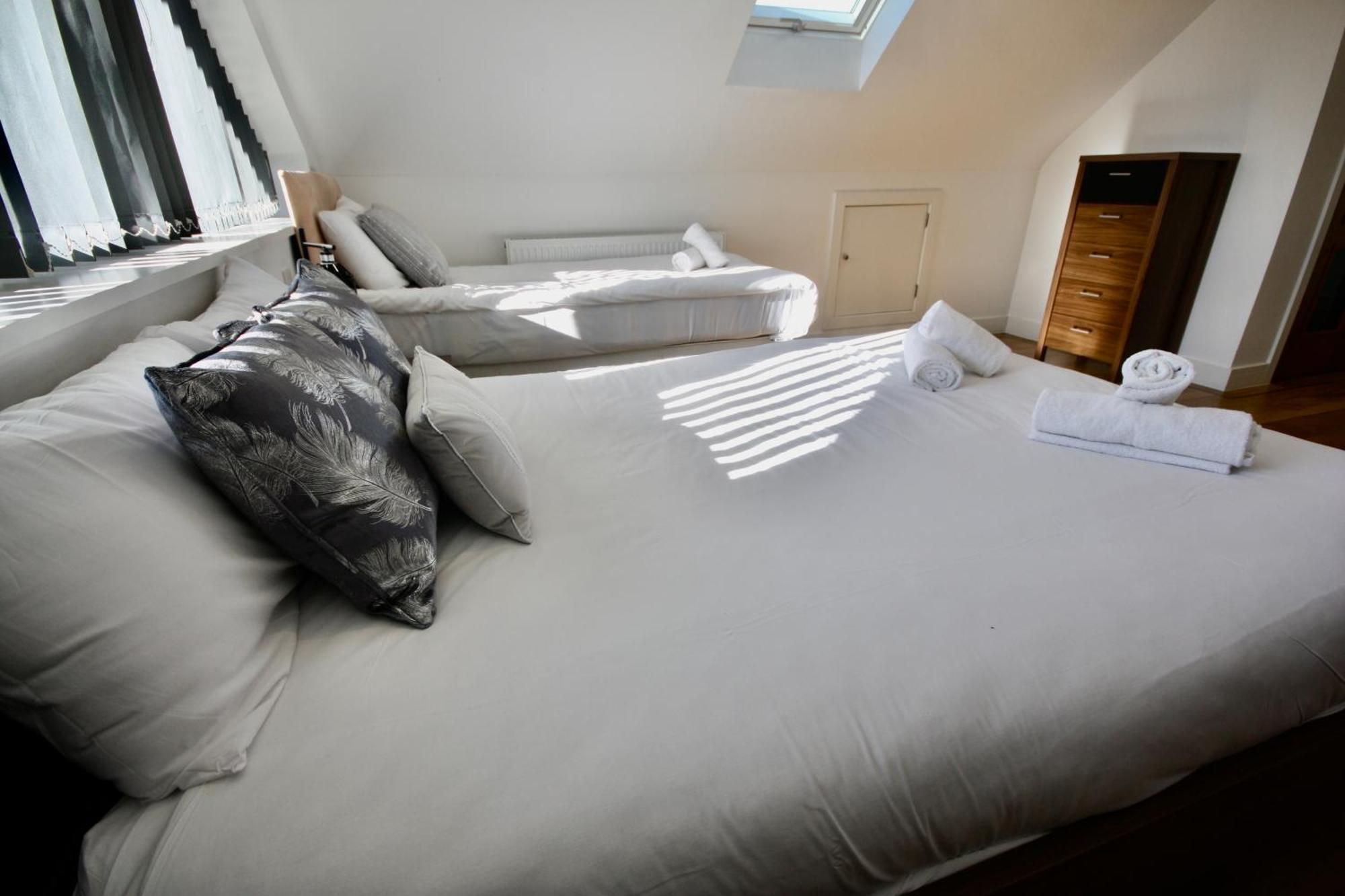 Four Corners Holiday Home Hot Tub & Sauna Ferndown Eksteriør billede